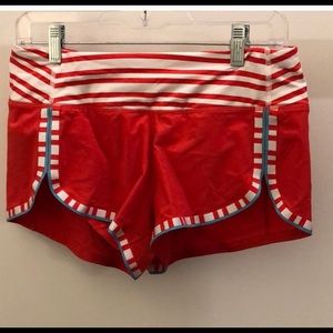 Lululemon red blue and white shorts, sz 8, 72024